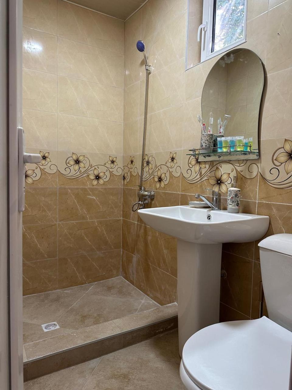 Hotel-Gvala Vardzia  Extérieur photo
